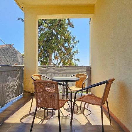 Stelia F. Appartement Novigrad Istria Buitenkant foto